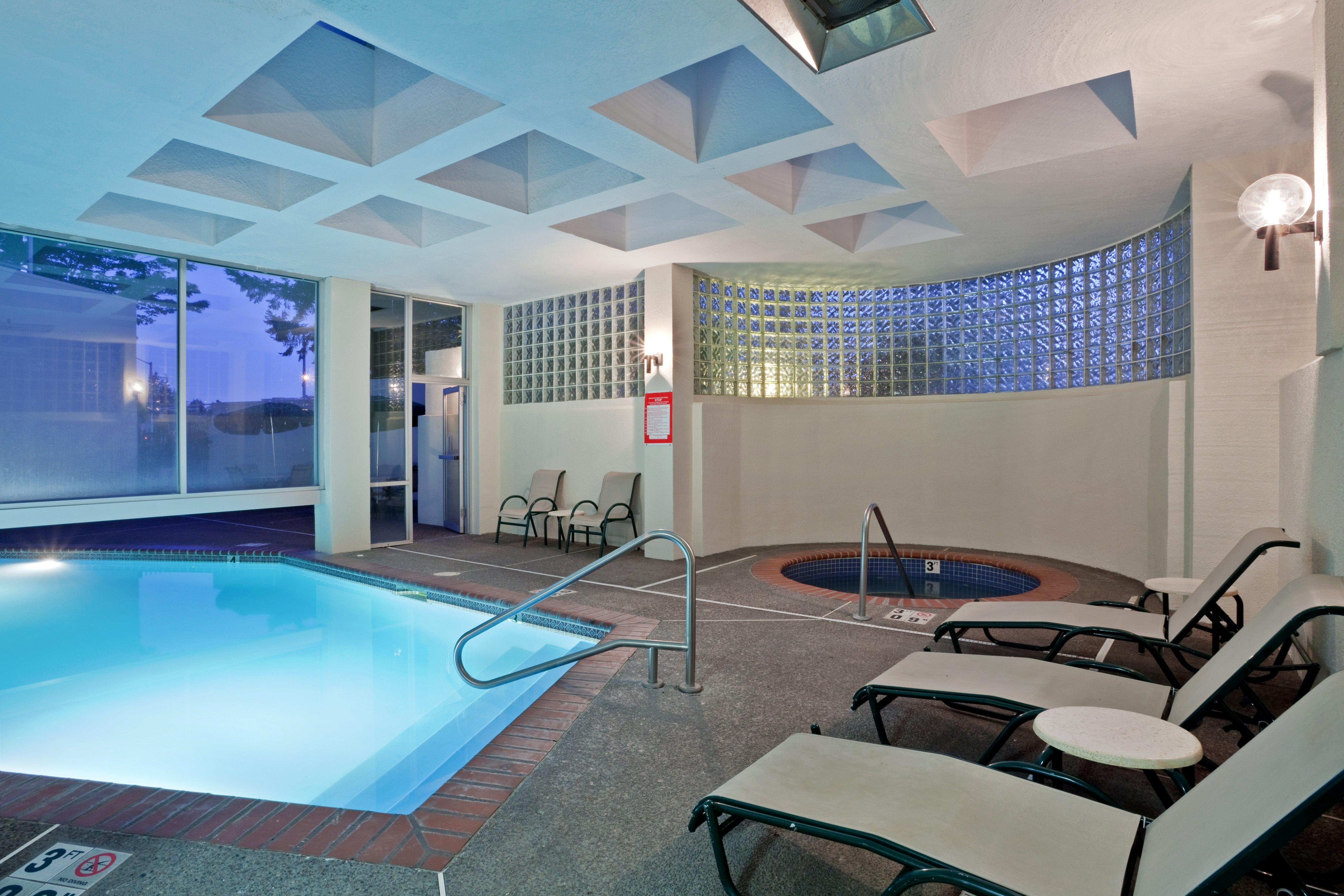 Ac Hotel By Marriott Portland Lake Oswego Exterior photo