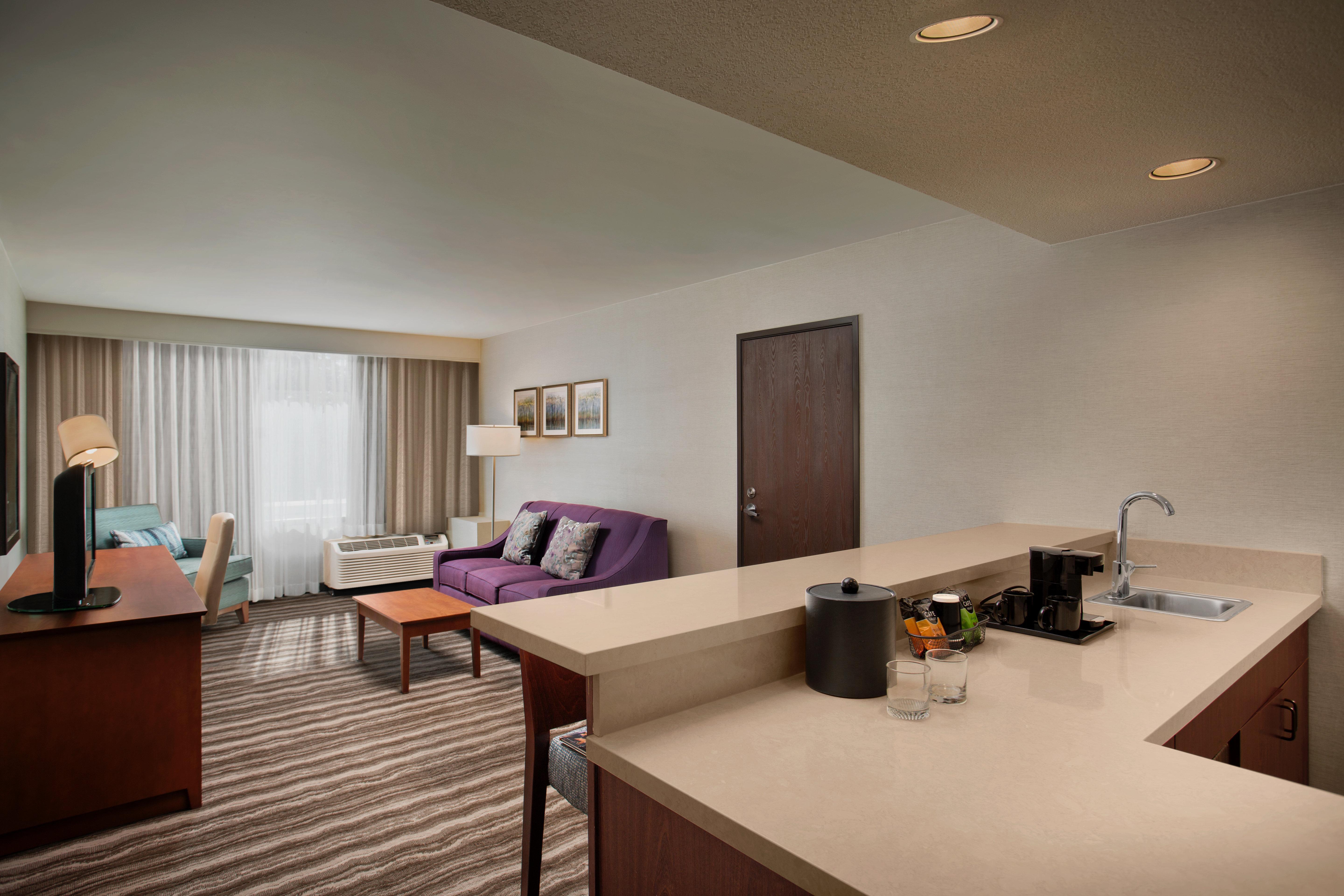 Ac Hotel By Marriott Portland Lake Oswego Exterior photo