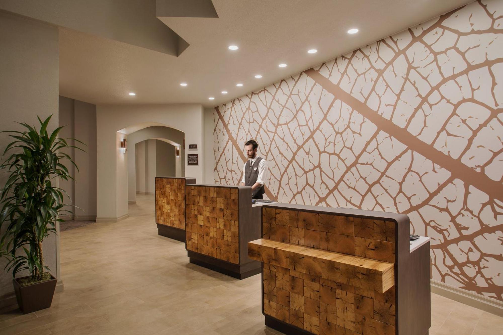 Ac Hotel By Marriott Portland Lake Oswego Exterior photo