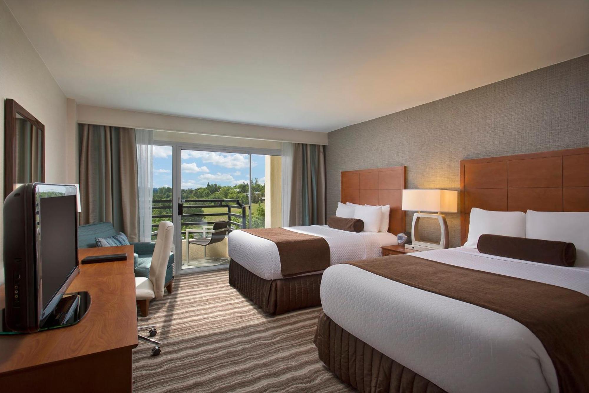 Ac Hotel By Marriott Portland Lake Oswego Exterior photo