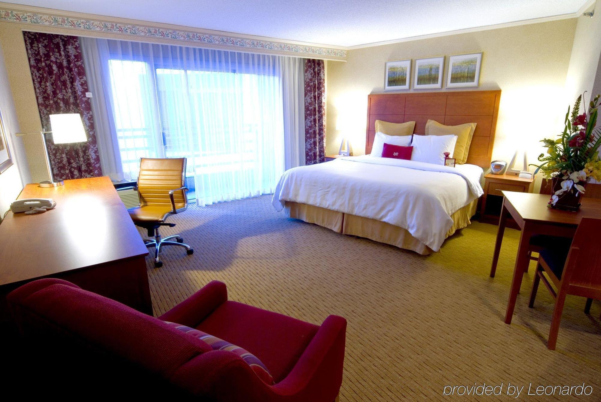 Ac Hotel By Marriott Portland Lake Oswego Exterior photo
