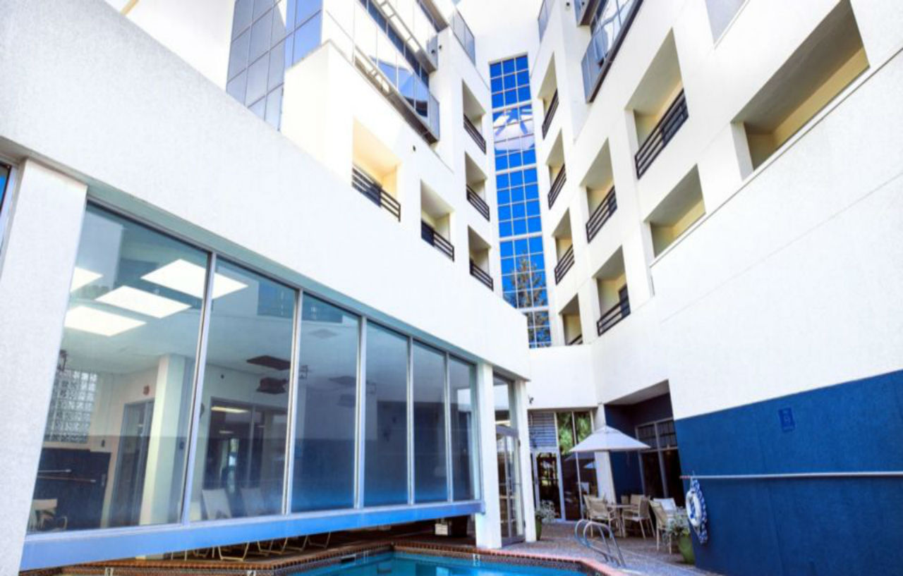 Ac Hotel By Marriott Portland Lake Oswego Exterior photo